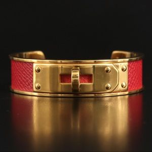 *SOLD* Hermès “Kelly” cuff